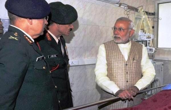 PM Modi & Army Chief Suhag Paying a visit to Hanamanthappa at Army Hospital in Delhi.