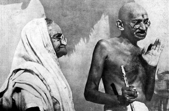 gandhiji-with-kasturba