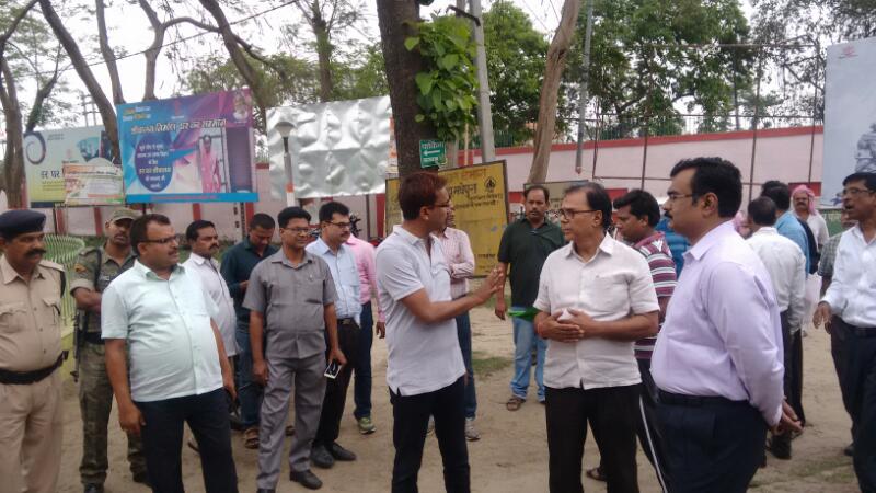 DM Md.Sohail (IAS) discussing with Educationist Dr.Bhupendra Madhepuri regarding arrangement of "Gandhiyan Vyakhyan Mala" in all the 13 blocks of the District Madhepura.