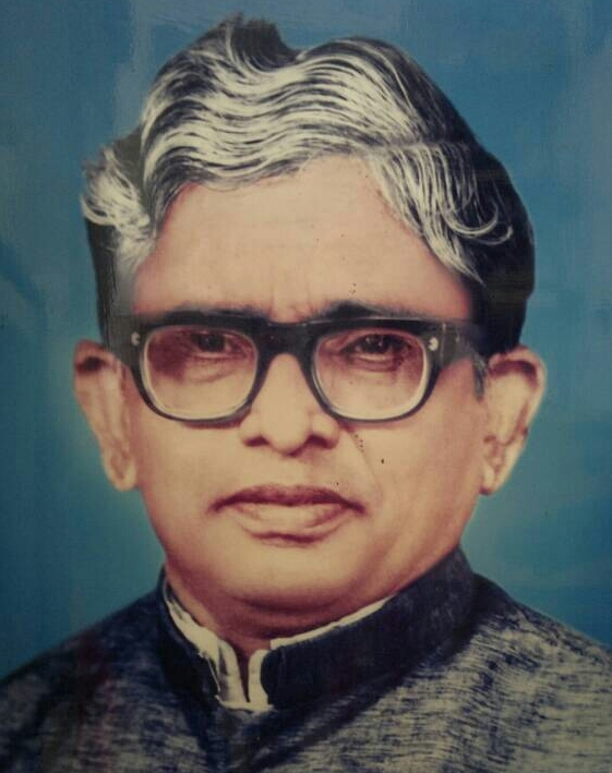 Smritishesh Dr.Mahaveer Prasad Yadav , Ex-Principal T.P.College , Ex-MLA & MP , State Education Minister , Pro-VC (Patna Uni. & Ambedkar Uni.) , VC (BNMU Madhepura) .