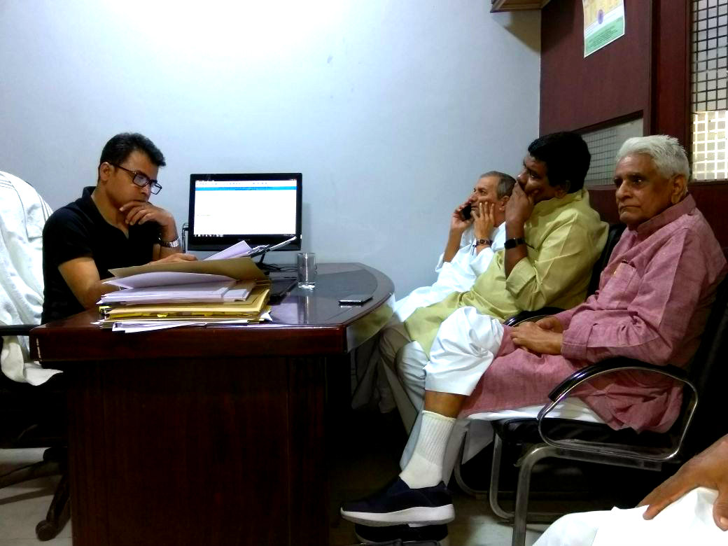 MLC Dr.Sanjeev Kumar Singh , Chairman of Bihar Madhyamik Shikshak Sangh cum Member of Bihar Vidhan Parishad , Shri Kedarnath Pandey &amp; Mahasachiv Shri Shatrughan Prasad Singh with senior advocate Shri Abhay Kumar .