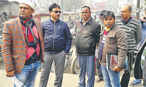 Madhepura-Purnia Railway track being inspected by Samastipur Rail Mandal Officers.