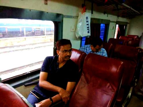 DM Md.Sohail leaving for Muzaffarpur by Rajya Rani Train from Saharsa Station.