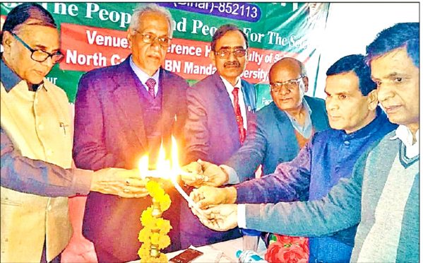 Former University Professor of Physics Dr.Bhupendra Narayan Yadav Madhepuri, VC DR.A.K Ray, Pro-VC Dr.Farookh Ali, Dr.Shivmuni Yadav, Dr.Naresh Kumar and Dr.Arun Kumar (HOD Zoology) inaugurating National Science Day Seminar at North Campus BNMU Madhepura.