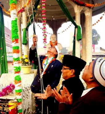 Dr.Bhupendra Narayan Yadav Madhepuri unfurling Indian Flag at Bhupendra Chowk,Madhepura.