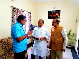 Dr.Bhupendra Madhepuri along with Newly appointed President (JDU) RCP Singh and Lalan Sarraf at Lalan Sarraf's House.