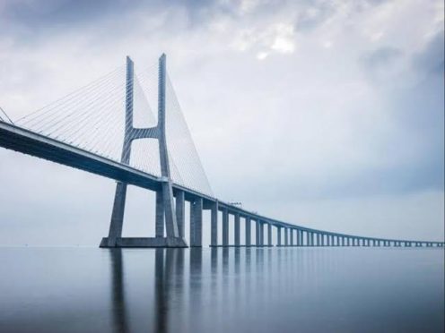 4 lane bridge parallel to Mahatma Gandhi Setu